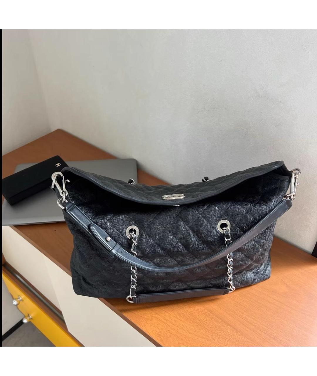 CHANEL Черная кожаная сумка через плечо, фото 3