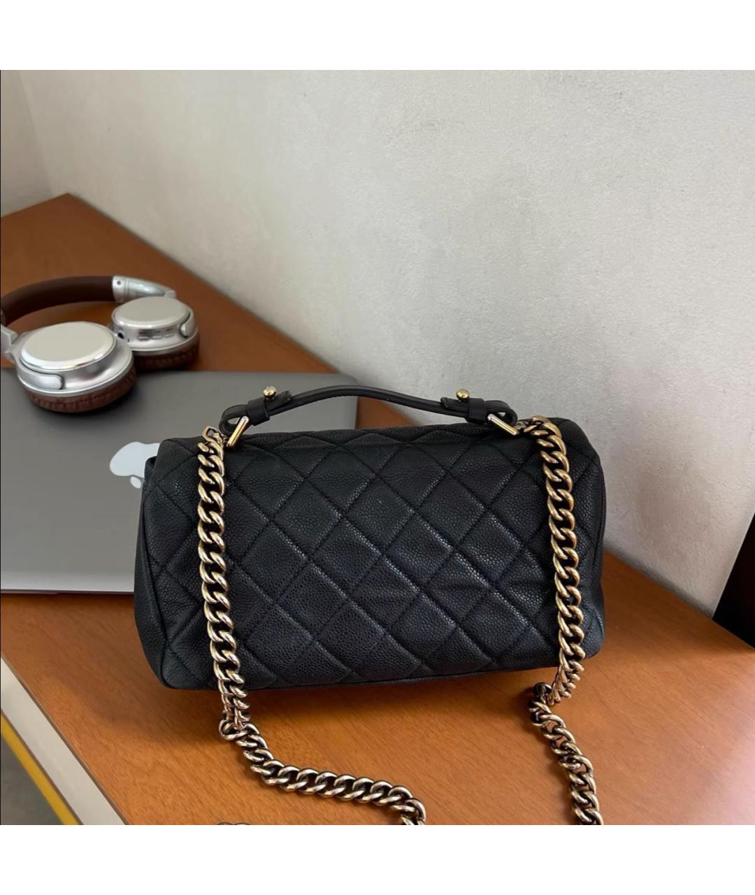 CHANEL Черная кожаная сумка через плечо, фото 2