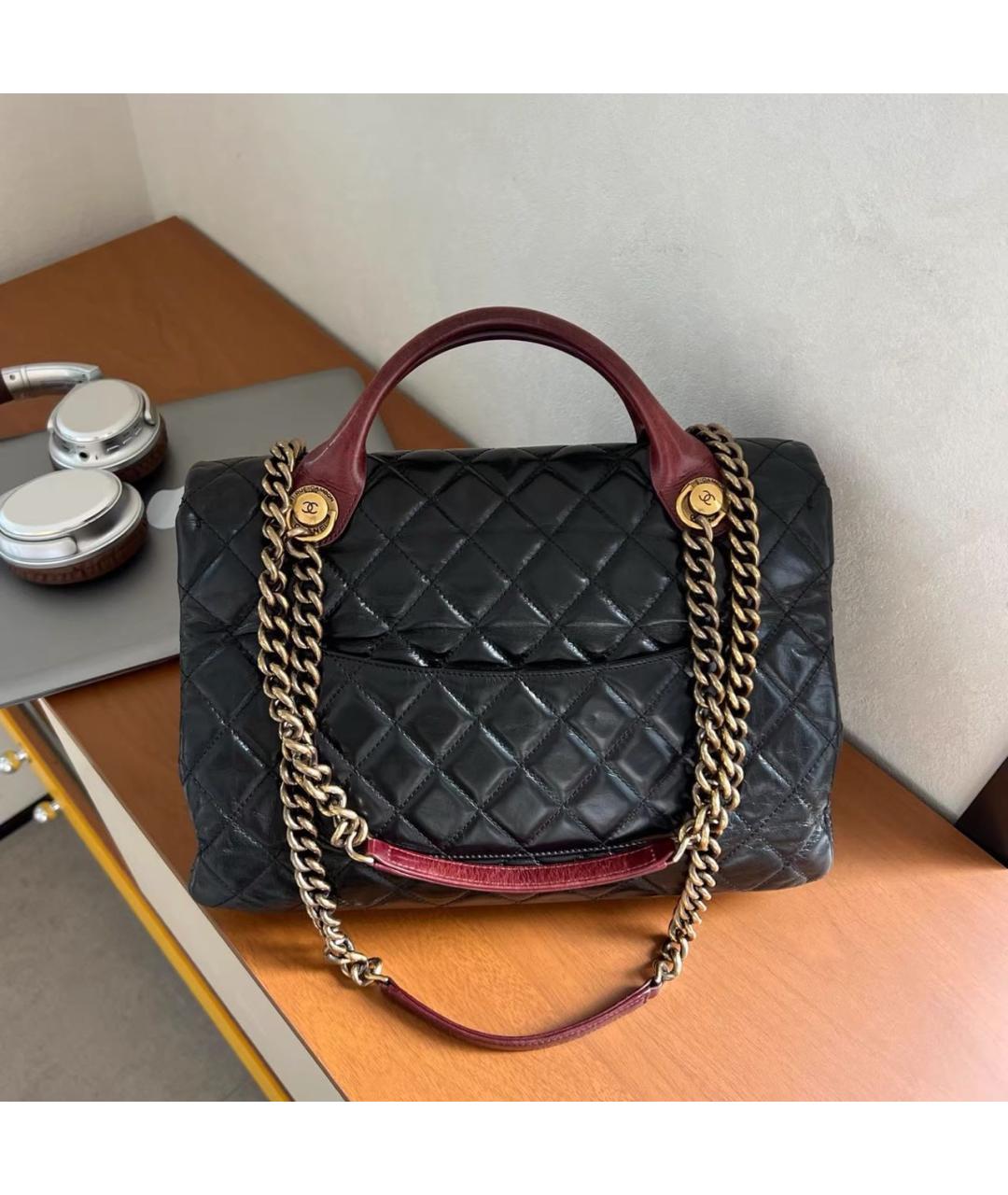 CHANEL Черная кожаная сумка через плечо, фото 2