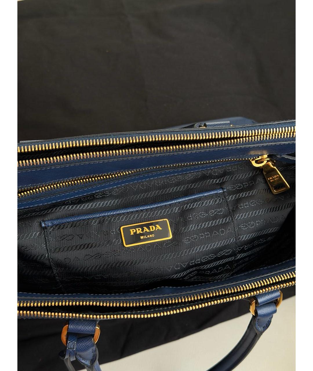 PRADA Темно-синяя кожаная сумка с короткими ручками, фото 4