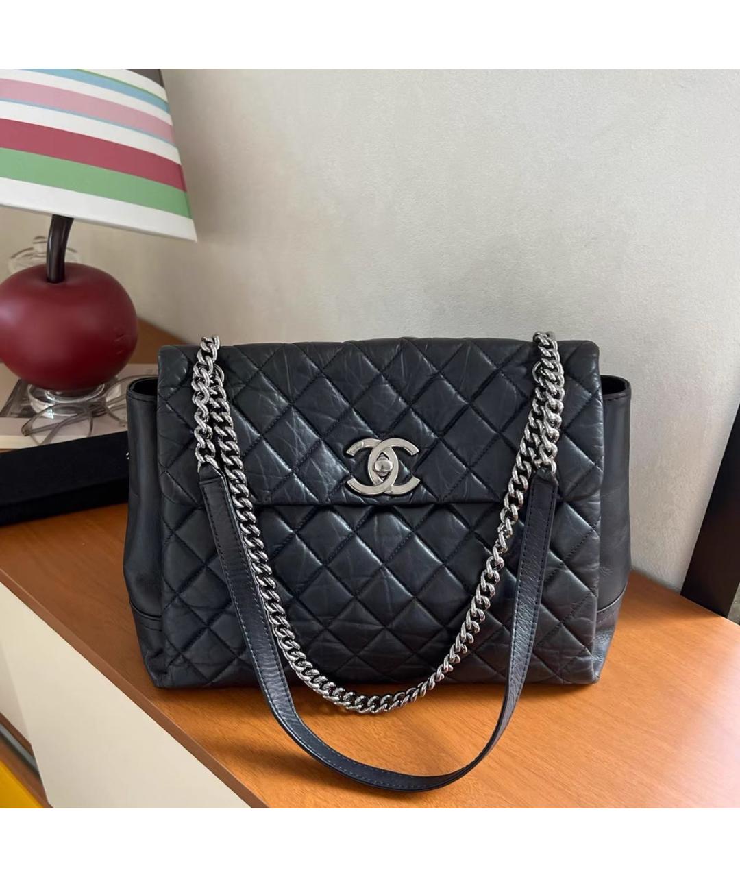 CHANEL Черная кожаная сумка тоут, фото 9