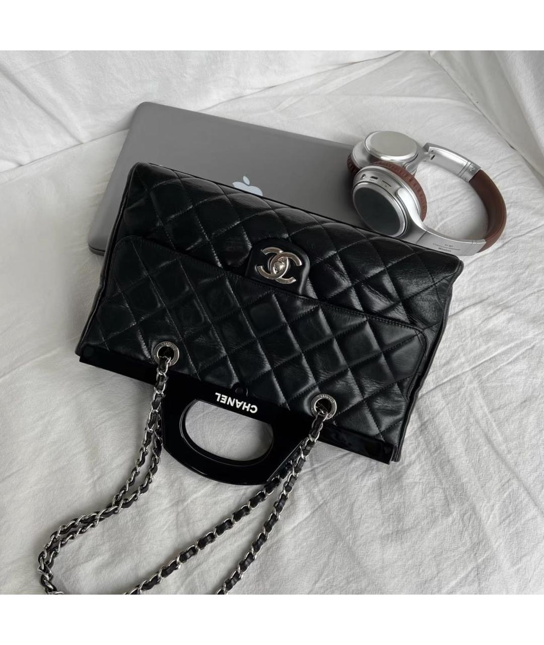 CHANEL Черная кожаная сумка с короткими ручками, фото 3