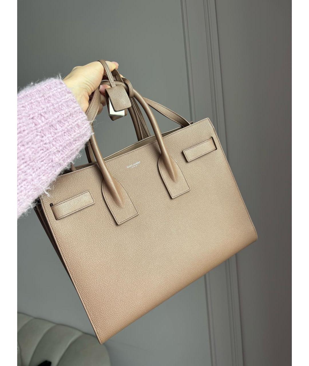 SAINT LAURENT Бежевая кожаная сумка с короткими ручками, фото 3