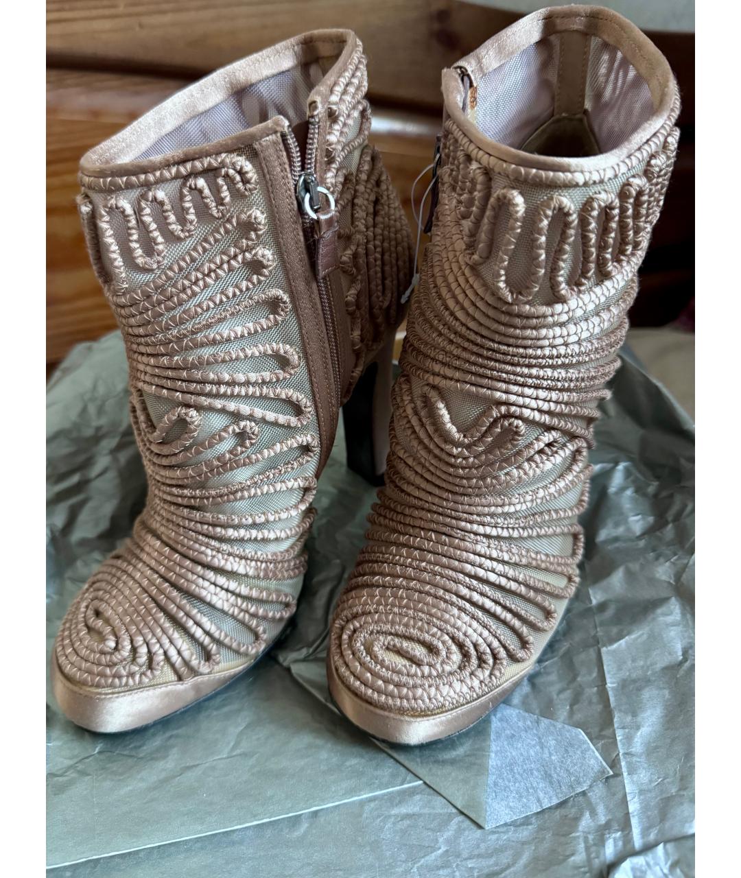 ALBERTA FERRETTI Бежевые синтетические ботильоны, фото 2