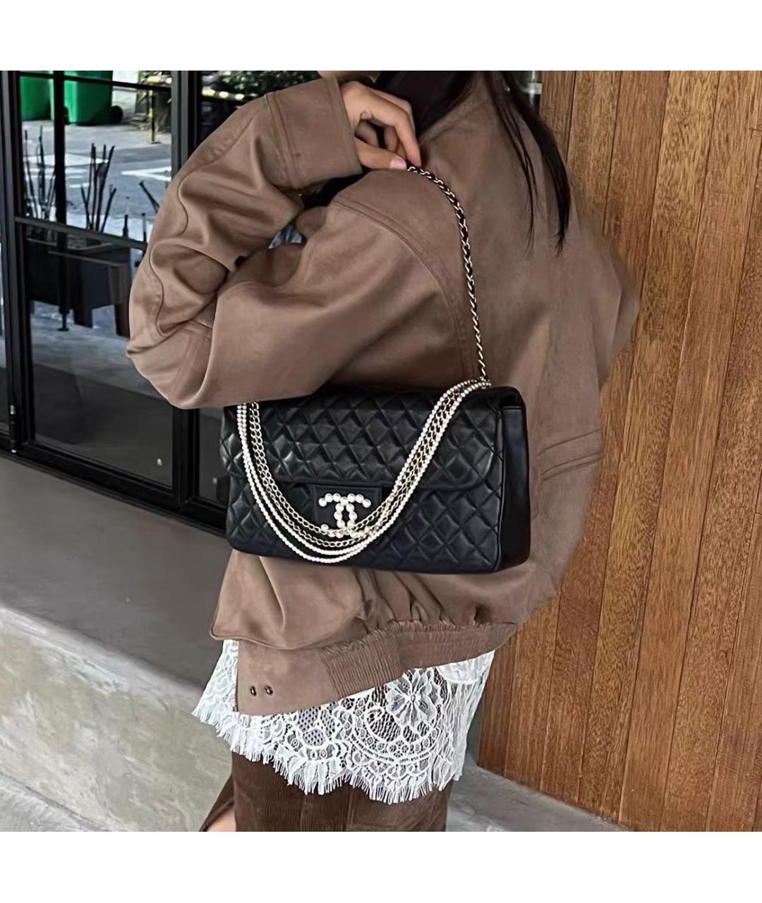 CHANEL Черная кожаная сумка через плечо, фото 6