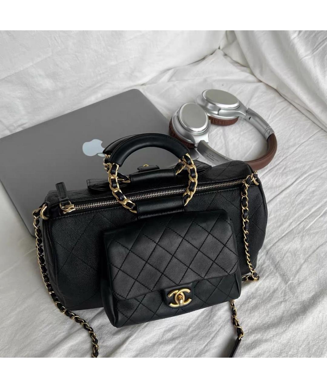 CHANEL Черная кожаная сумка с короткими ручками, фото 9