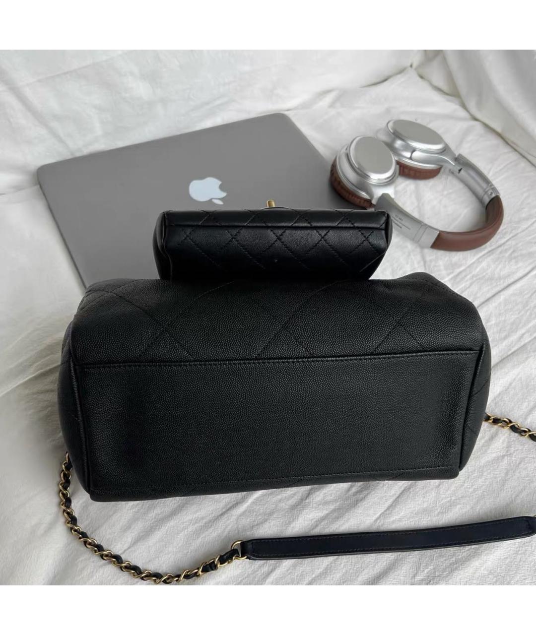 CHANEL Черная кожаная сумка с короткими ручками, фото 5