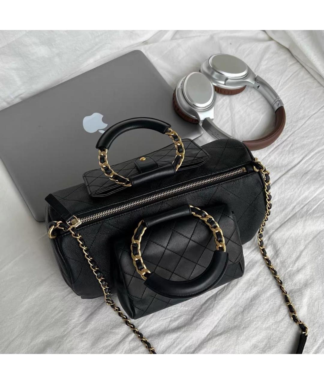 CHANEL Черная кожаная сумка с короткими ручками, фото 4