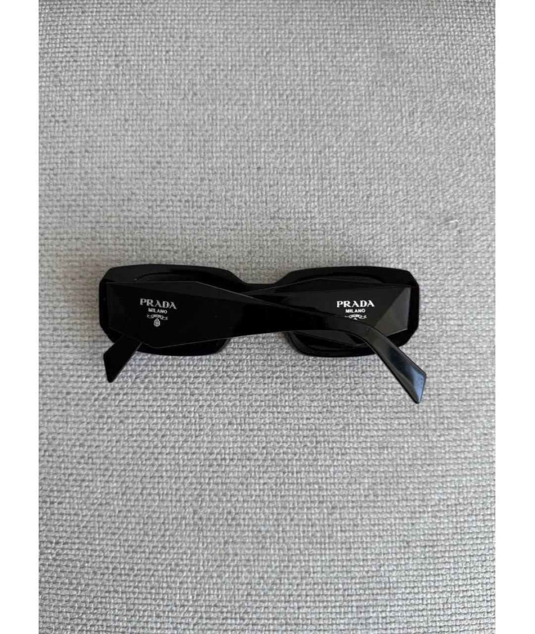 PRADA Черные пластиковые солнцезащитные очки, фото 3