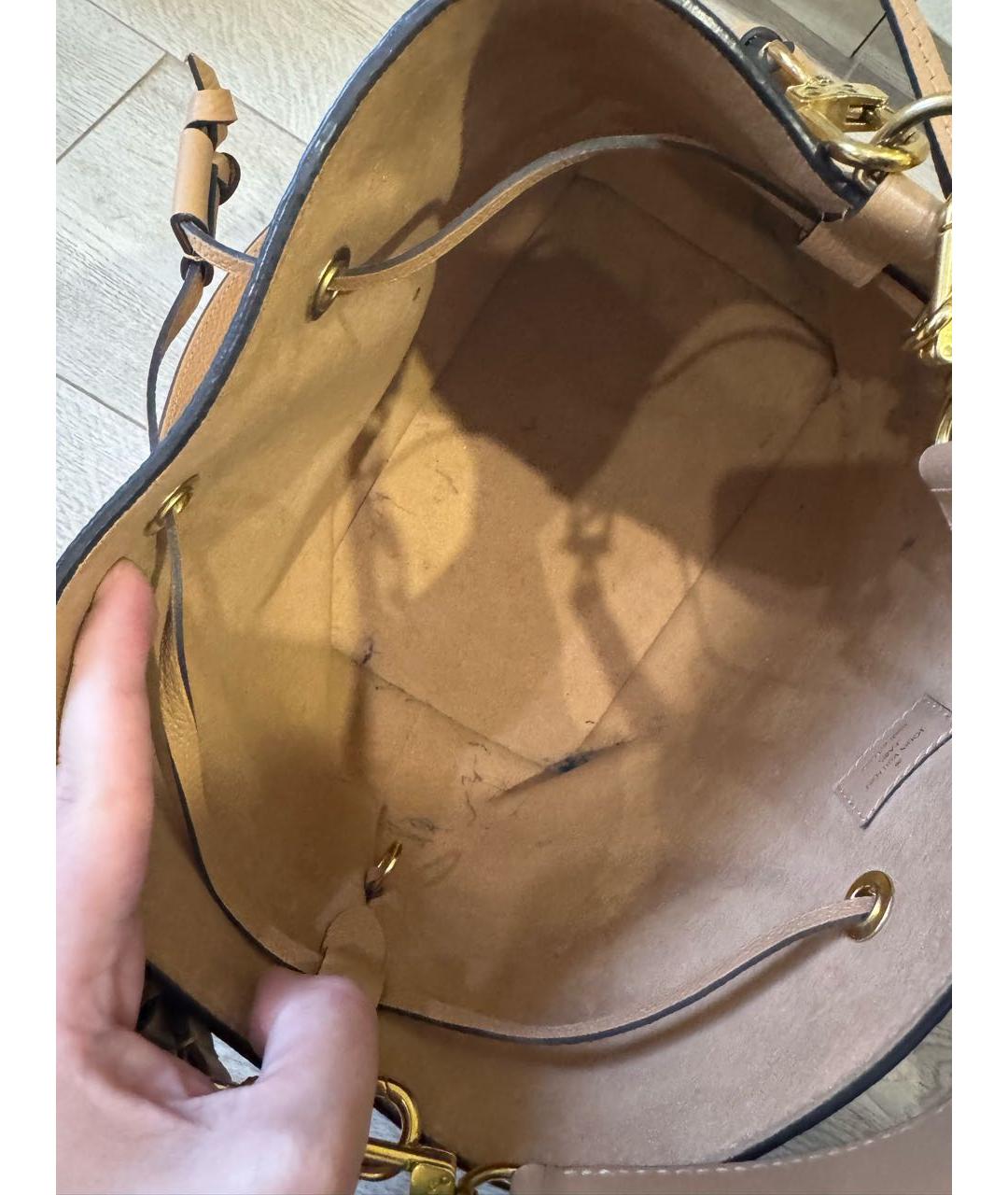 LOUIS VUITTON Бежевая кожаная сумка с короткими ручками, фото 7
