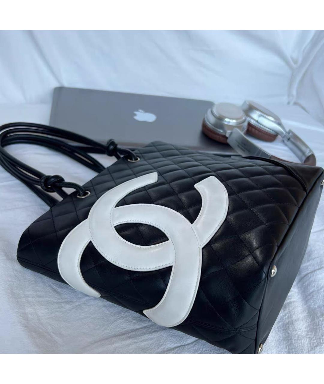 CHANEL Черная кожаная сумка тоут, фото 3