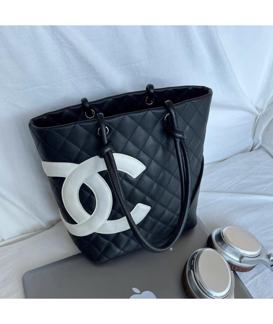 CHANEL Черная кожаная сумка тоут, фото 6