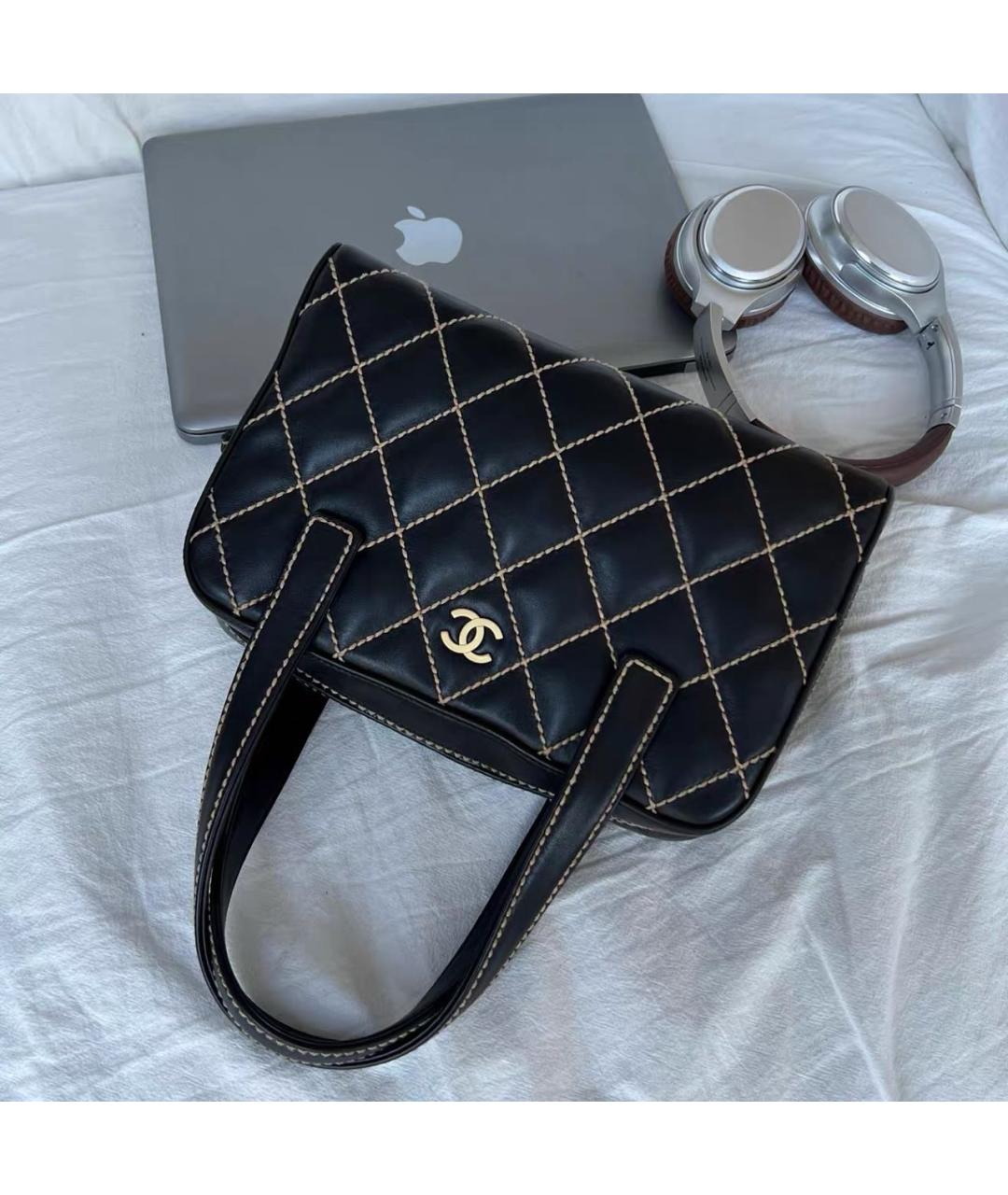 CHANEL Черная кожаная сумка с короткими ручками, фото 2