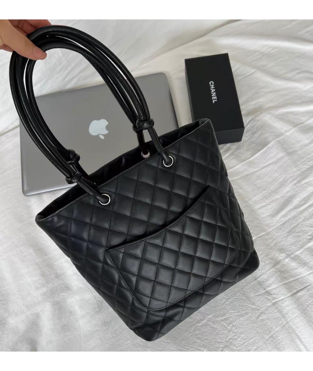 CHANEL Черная кожаная сумка тоут, фото 3