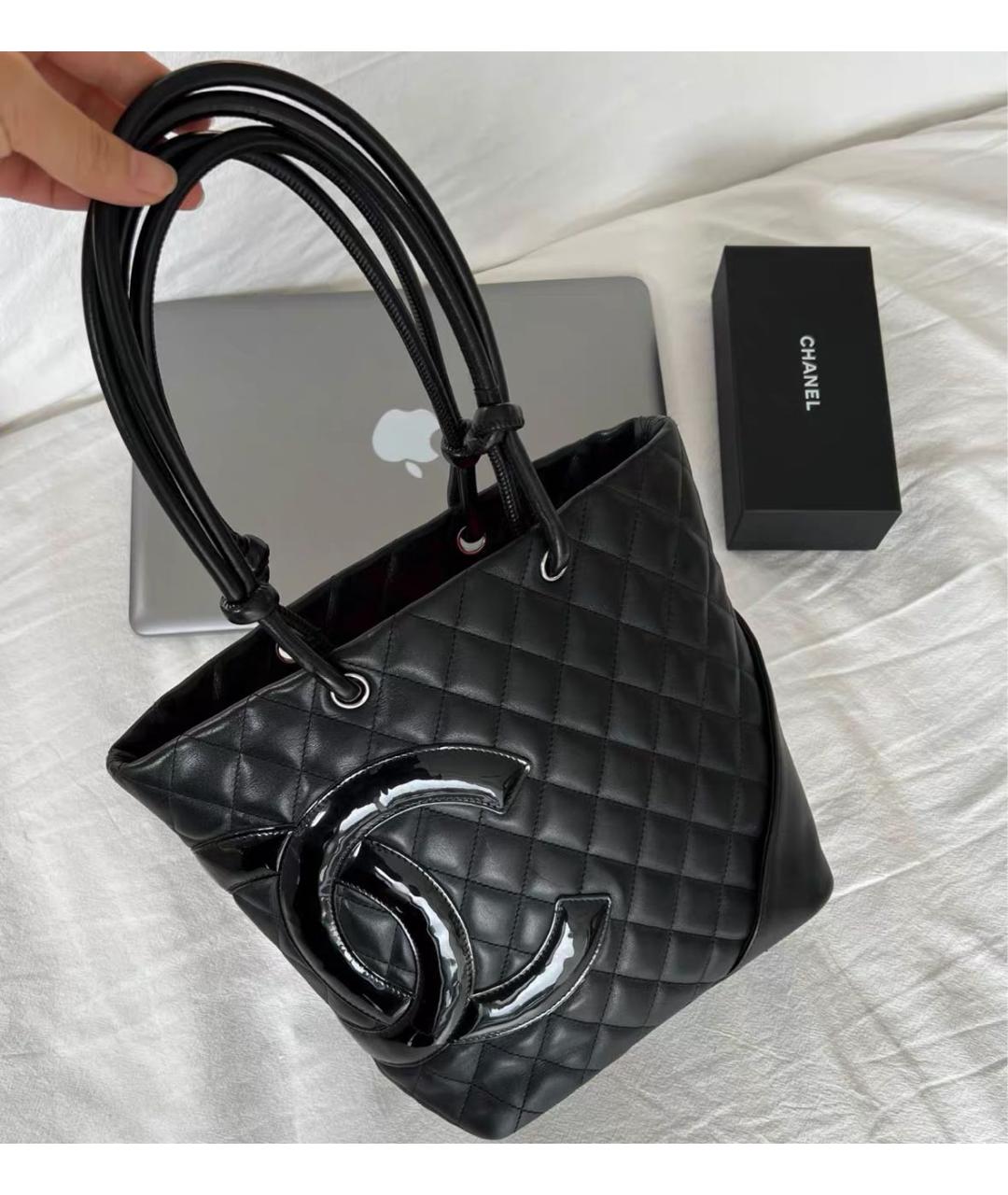 CHANEL Черная кожаная сумка тоут, фото 2