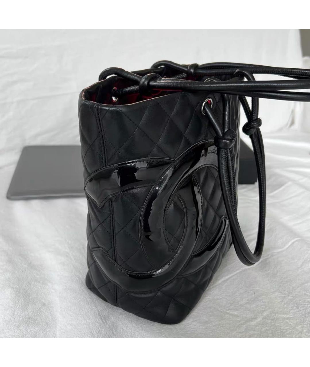 CHANEL Черная кожаная сумка тоут, фото 5