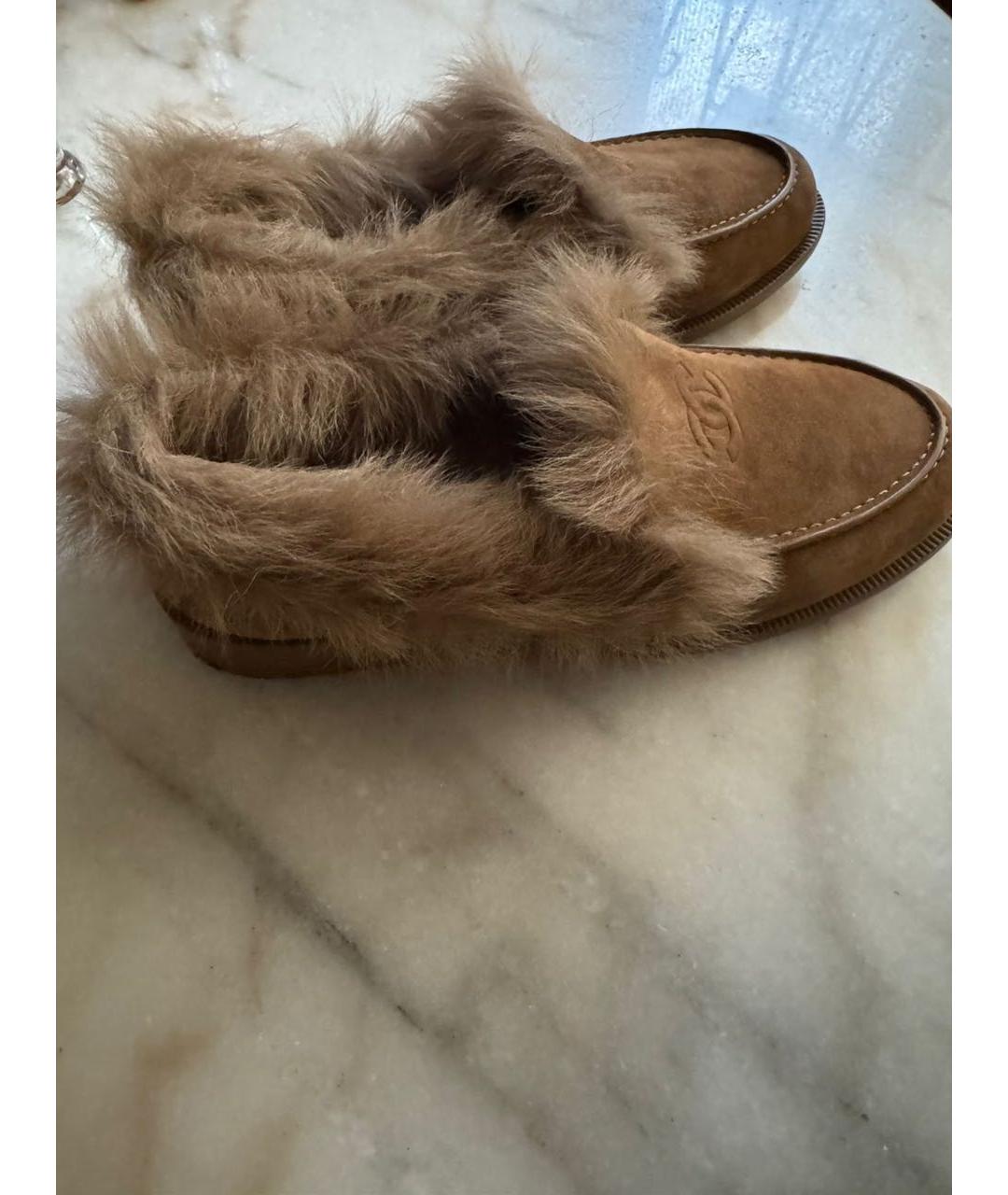 CHANEL Коричневые замшевые лоферы, фото 3