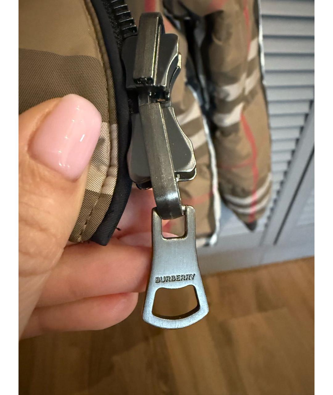 BURBERRY Черный полиэстеровый пуховик, фото 2