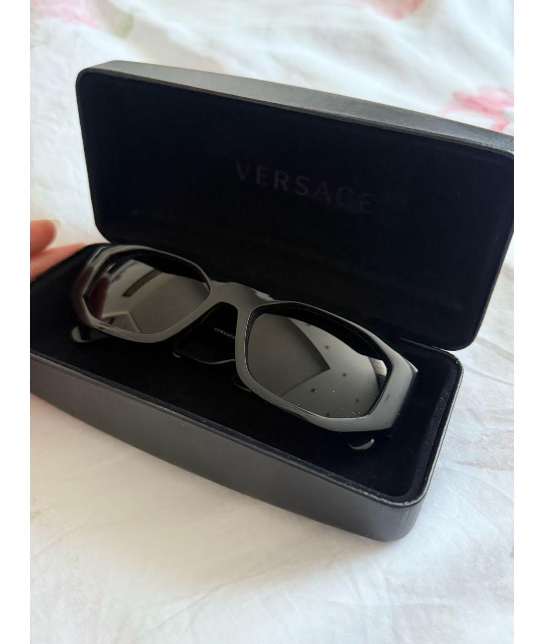 VERSACE Черные пластиковые солнцезащитные очки, фото 5