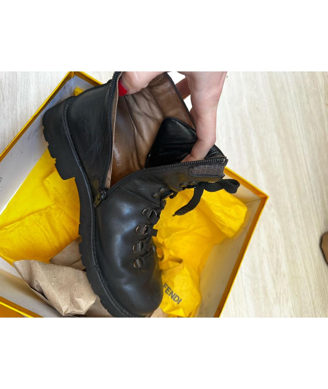 FENDI Черные кожаные ботинки, фото 5