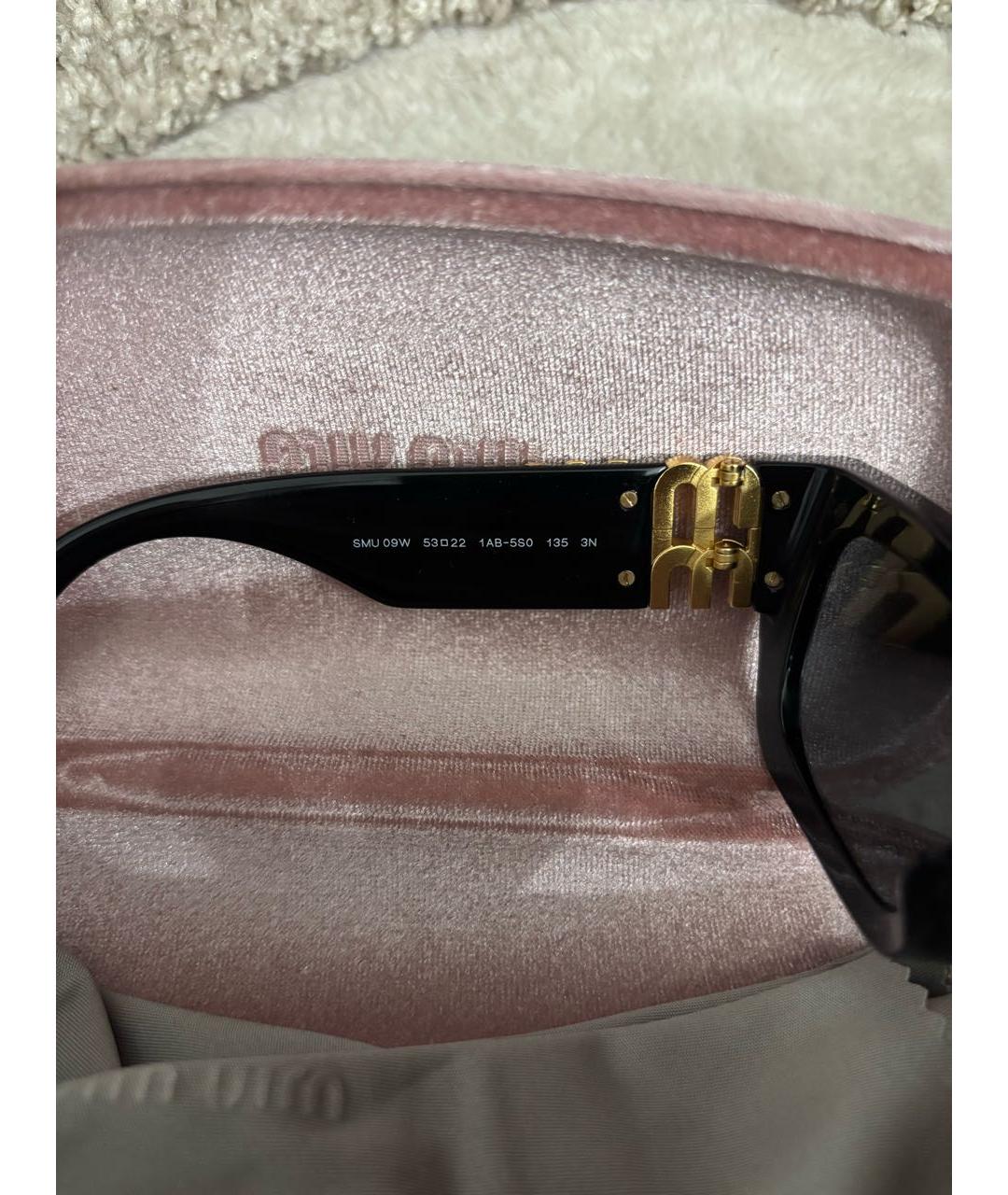 MIU MIU Черные пластиковые солнцезащитные очки, фото 2