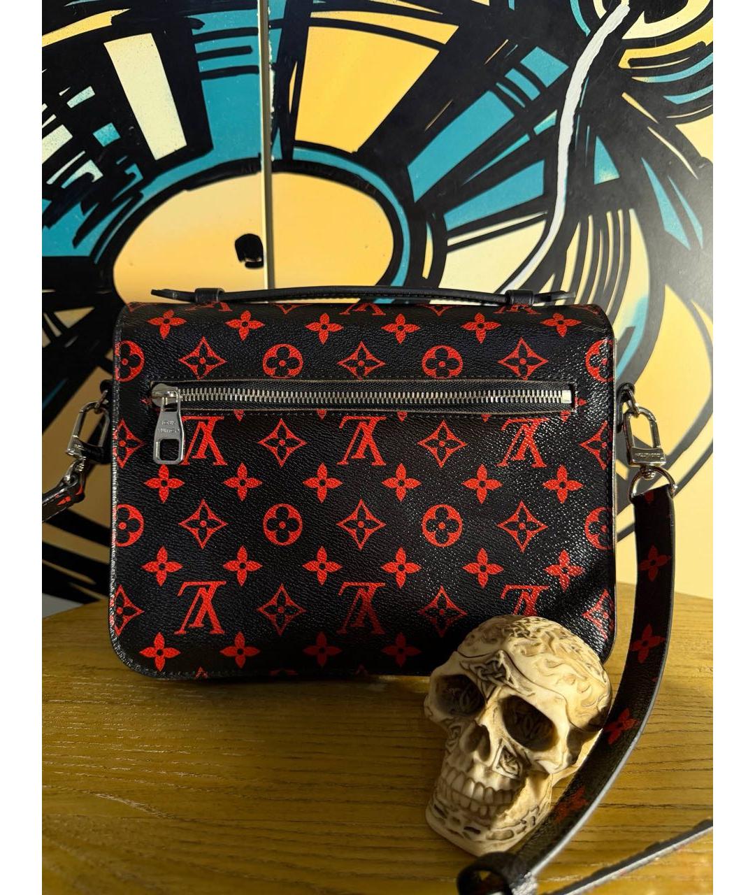 LOUIS VUITTON Черная кожаная сумка через плечо, фото 3