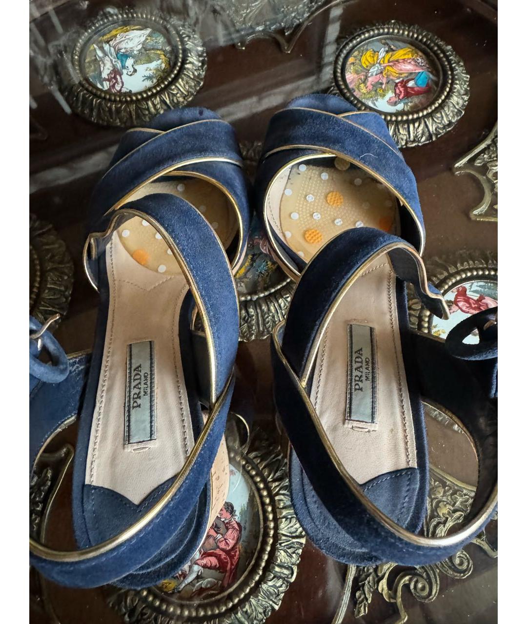 PRADA Синие замшевые босоножки, фото 3
