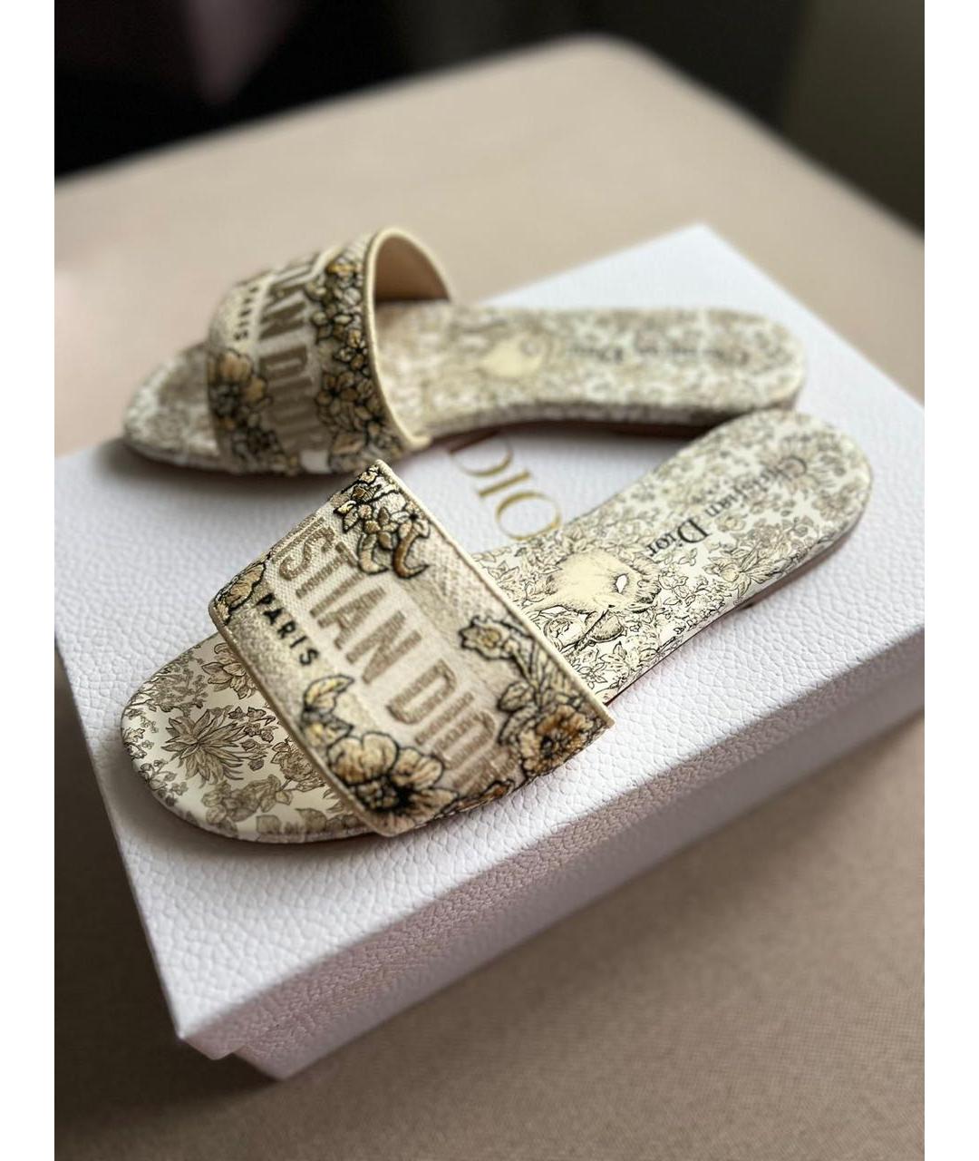 CHRISTIAN DIOR Бежевые шлепанцы, фото 5