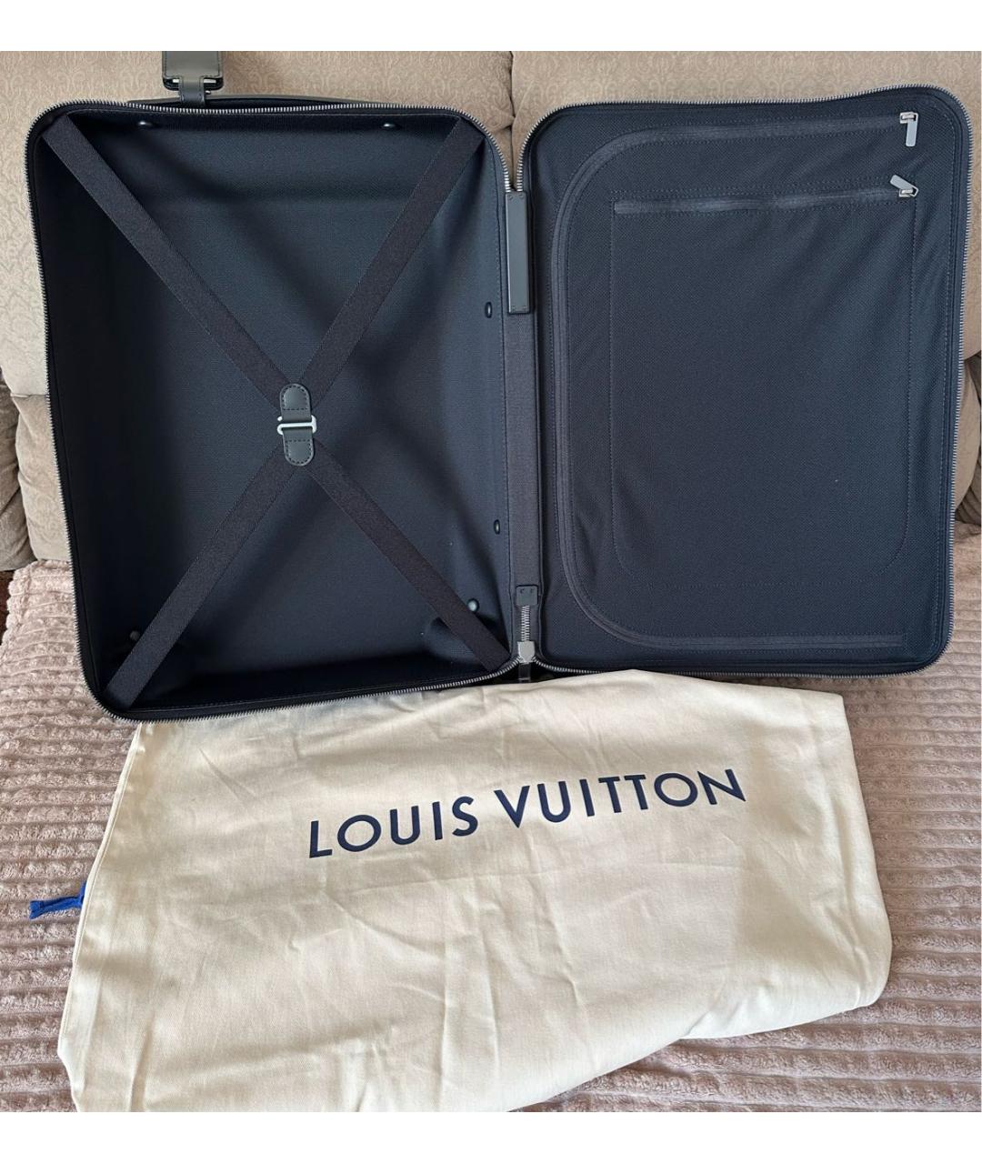 LOUIS VUITTON Черный чемодан из искусственной кожи, фото 4