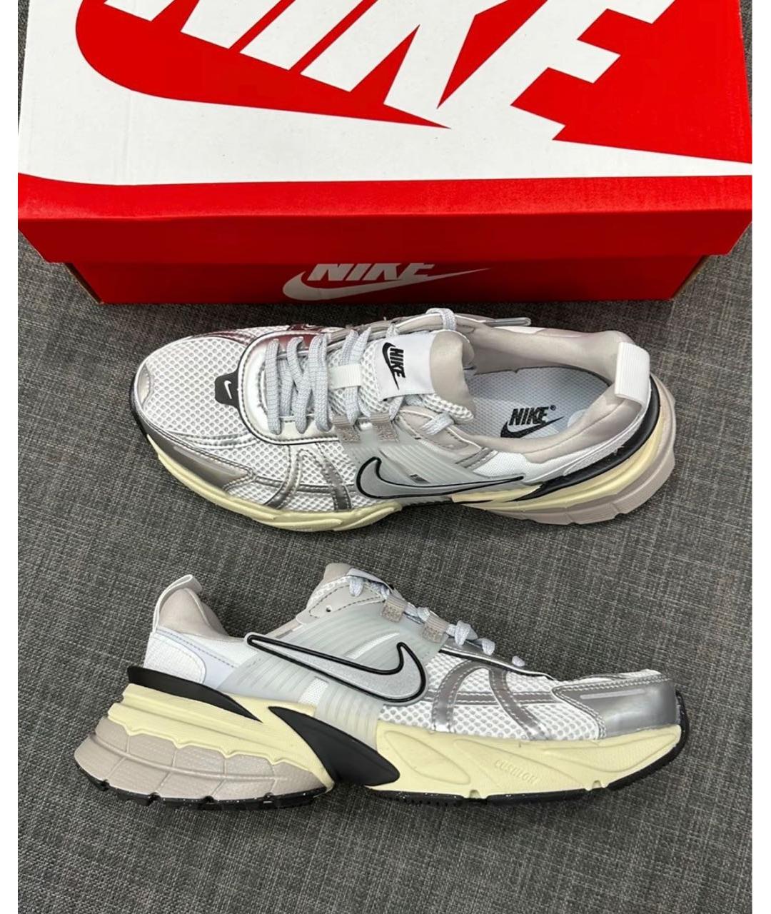 NIKE Бежевые низкие кроссовки / кеды, фото 2