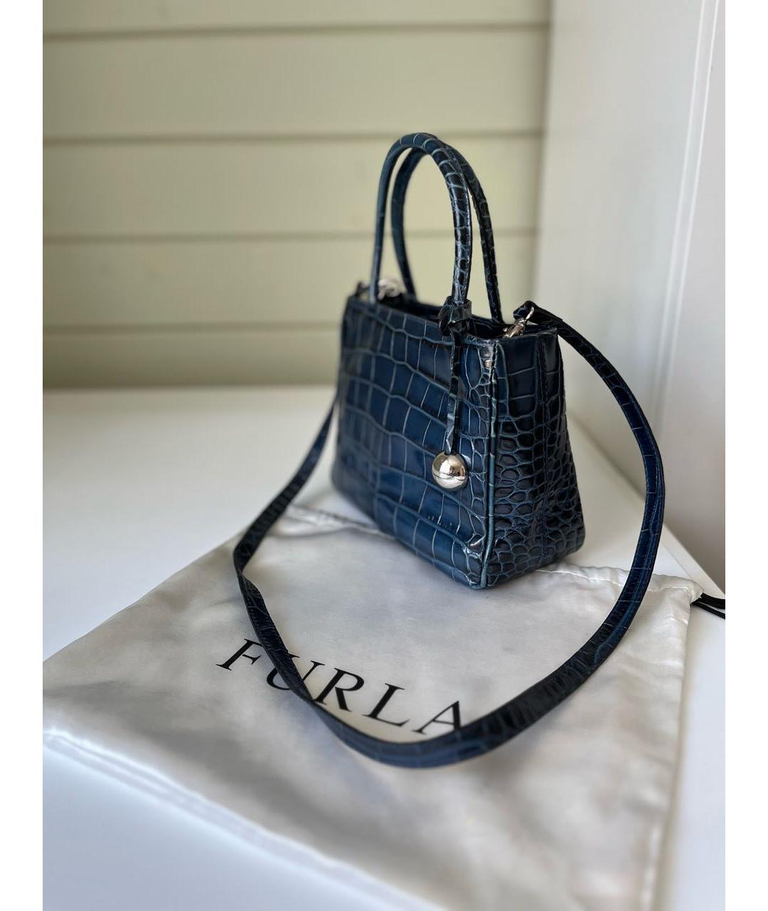 FURLA Синяя сумка с короткими ручками из лакированной кожи, фото 2