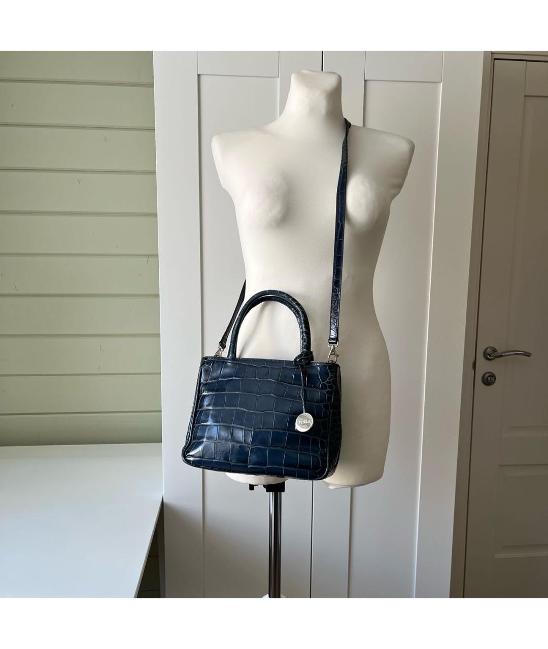 FURLA Синяя сумка с короткими ручками из лакированной кожи, фото 8