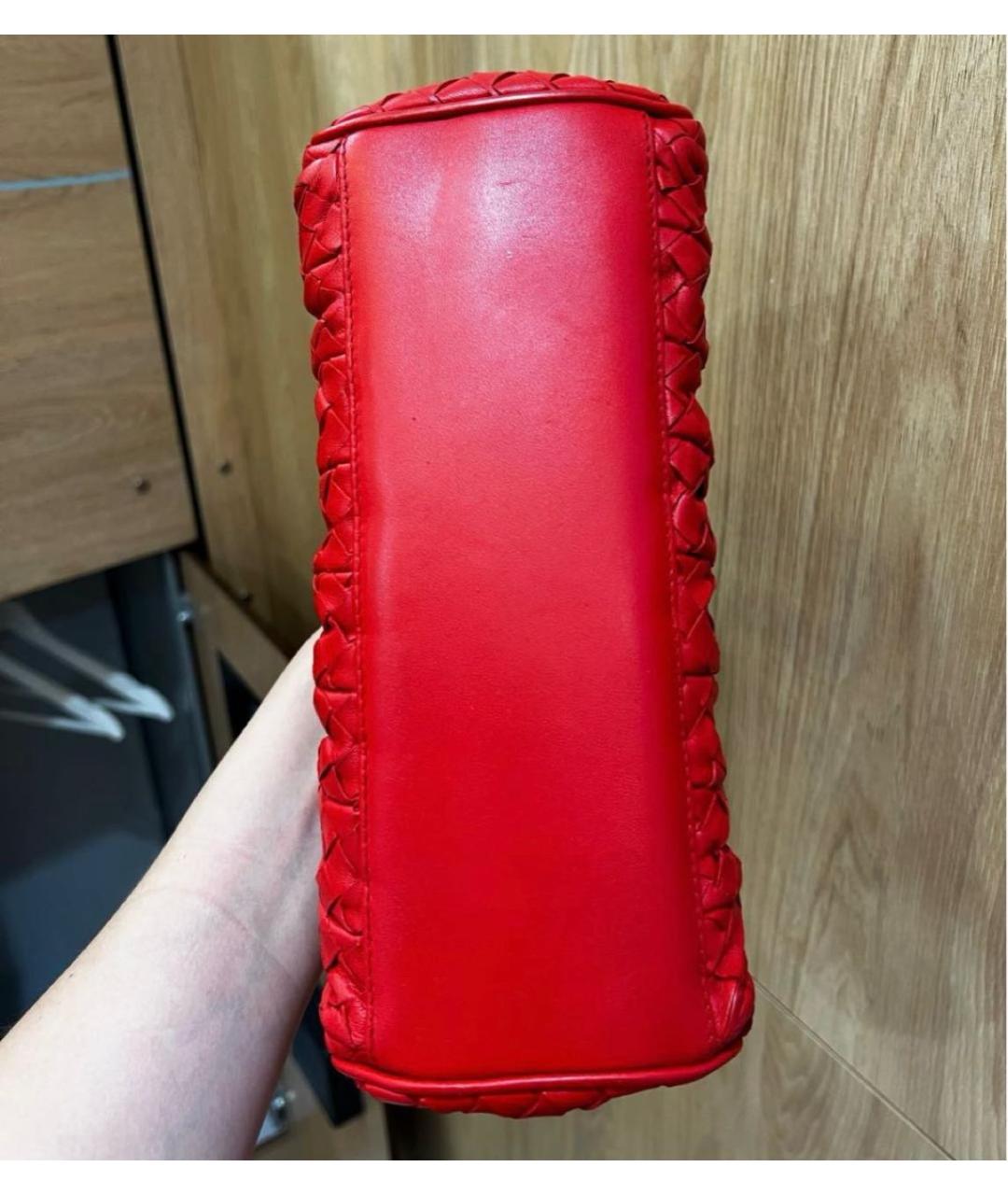 BOTTEGA VENETA Красная кожаная сумка с короткими ручками, фото 5