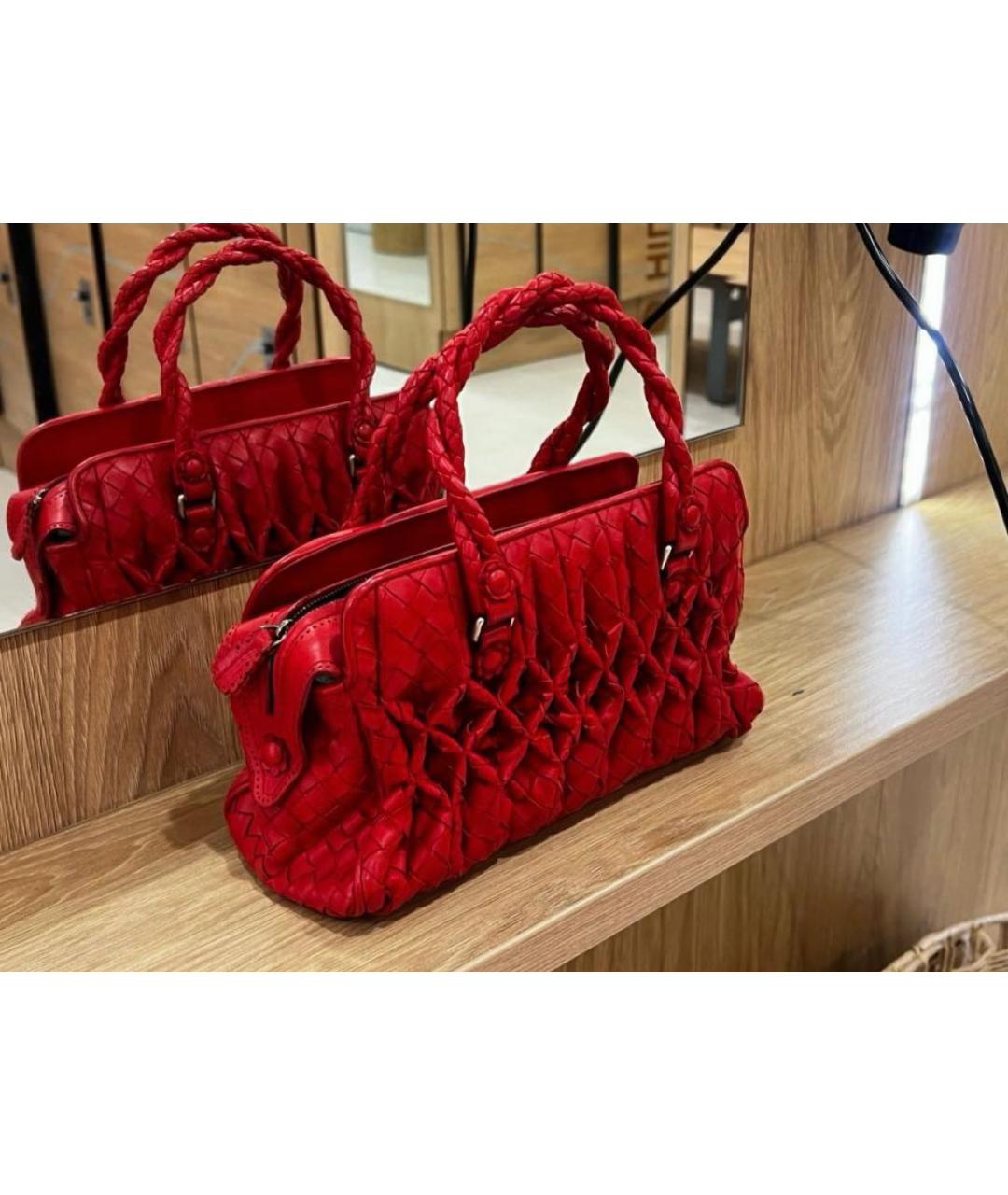 BOTTEGA VENETA Красная кожаная сумка с короткими ручками, фото 3