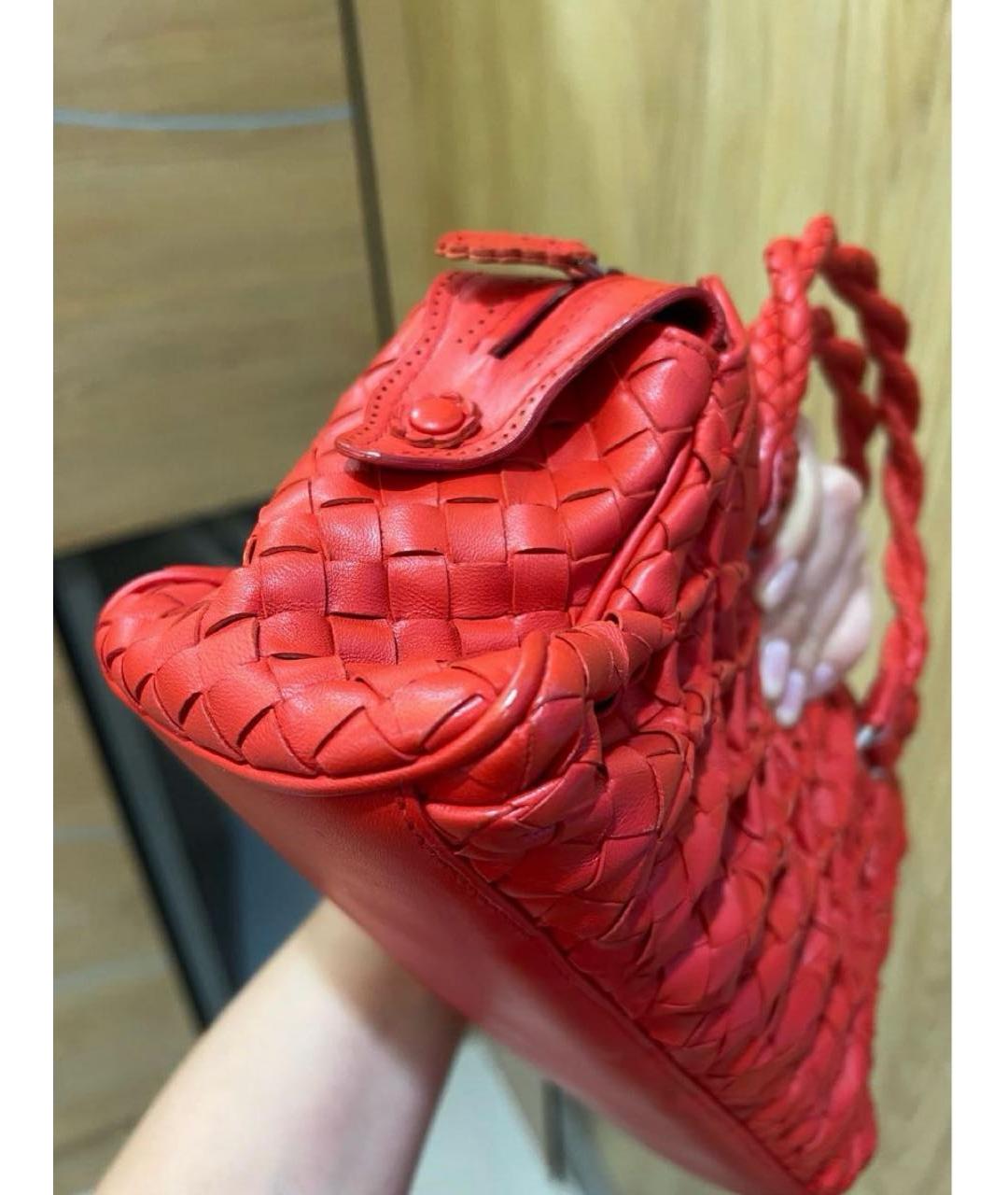 BOTTEGA VENETA Красная кожаная сумка с короткими ручками, фото 6