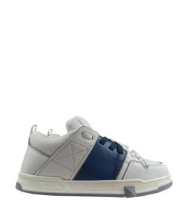 VALENTINO Низкие кроссовки / кеды