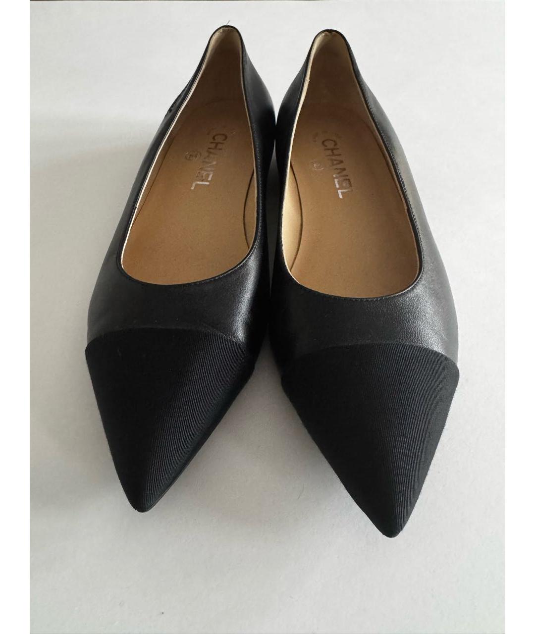 CHANEL Черные кожаные балетки, фото 2