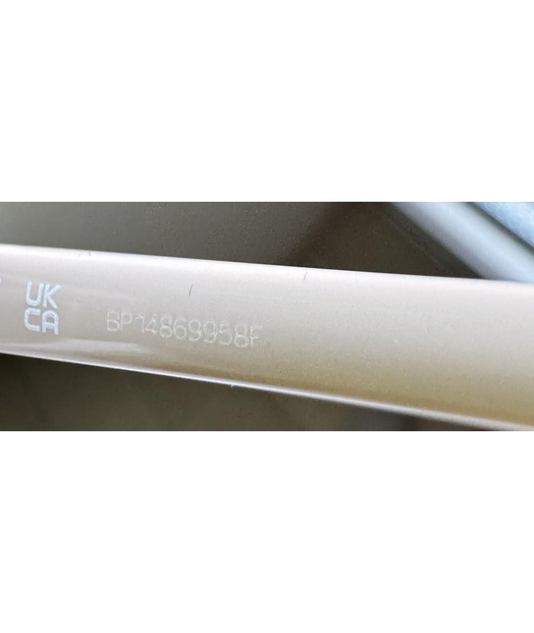 PRADA Бежевые пластиковые солнцезащитные очки, фото 9