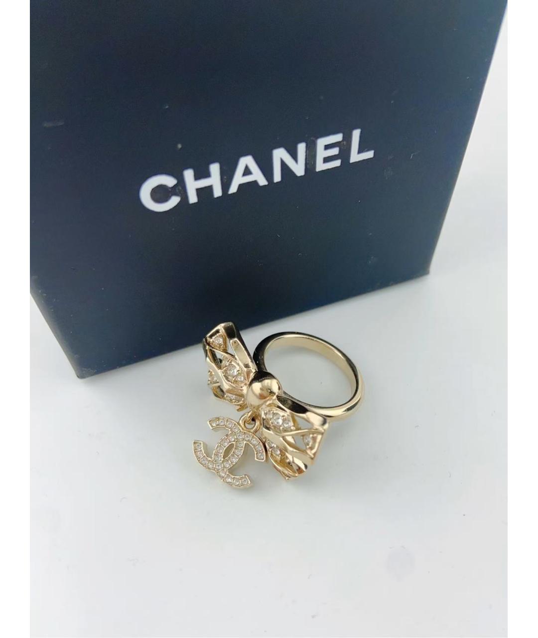 CHANEL Золотое металлическое кольцо, фото 2