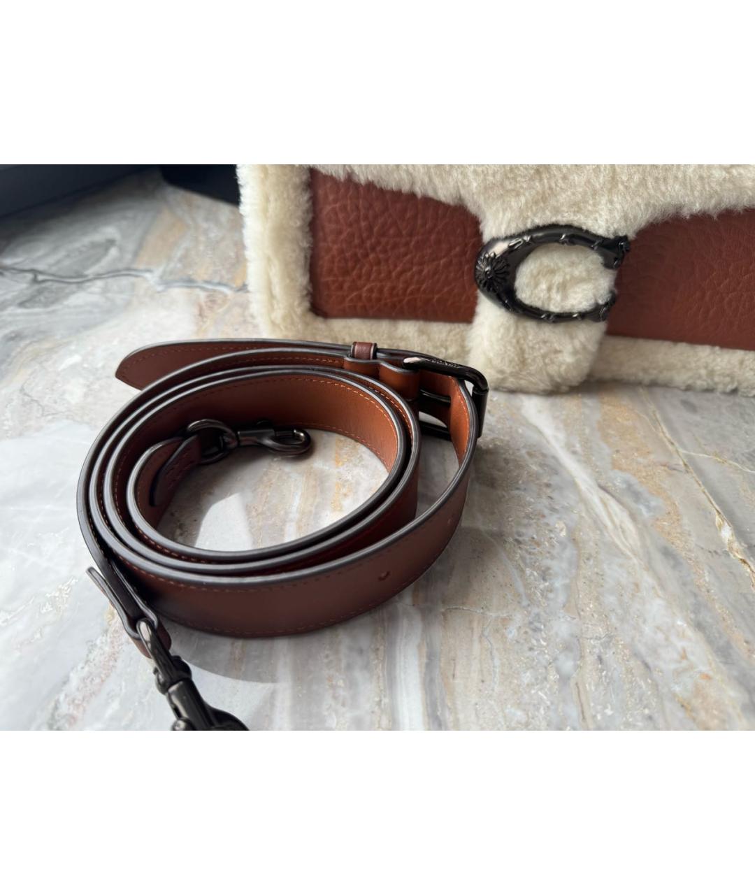 COACH Коричневая меховая сумка с короткими ручками, фото 5