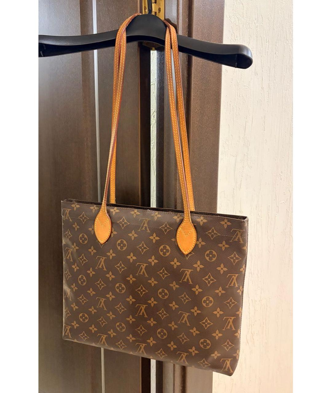 LOUIS VUITTON Коричневая косметичка, фото 6