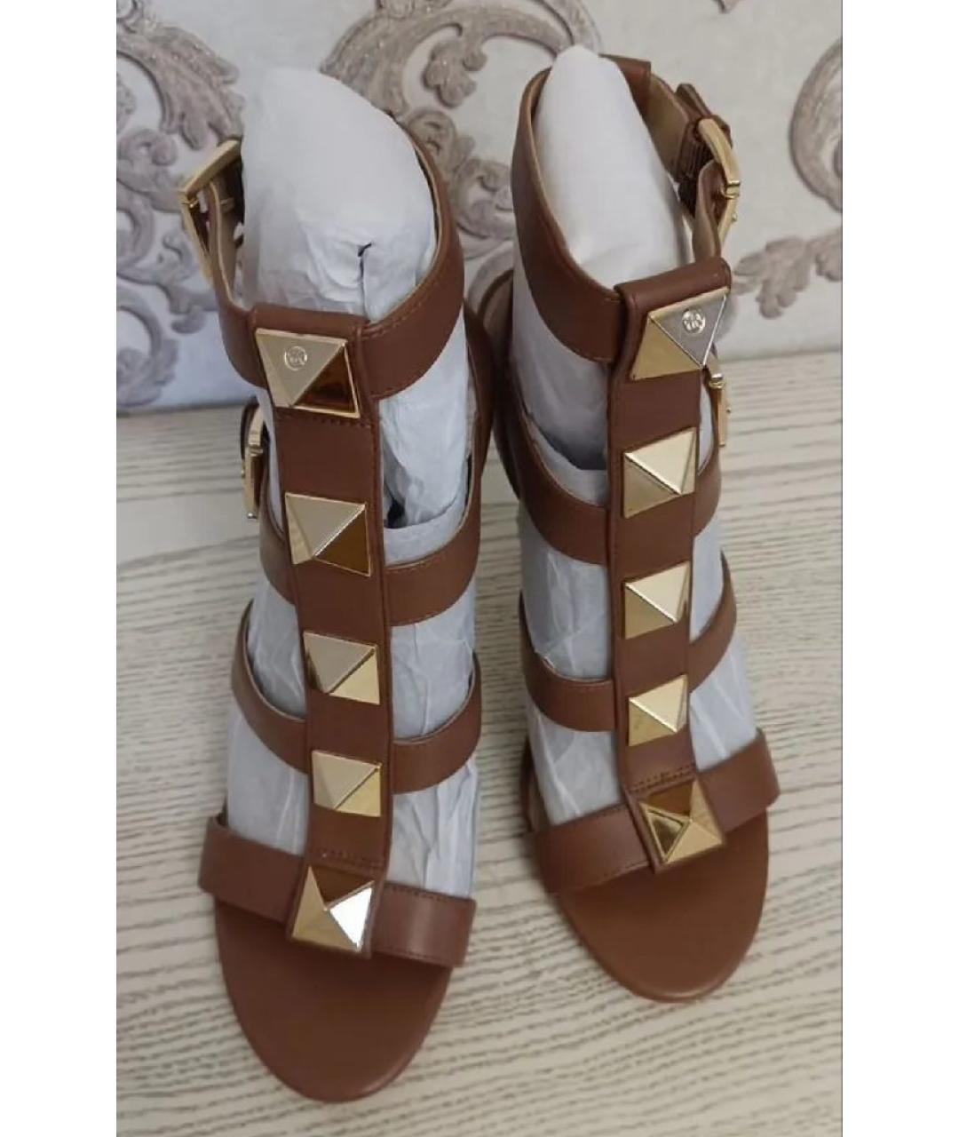 MICHAEL KORS Коричневые кожаные босоножки, фото 2