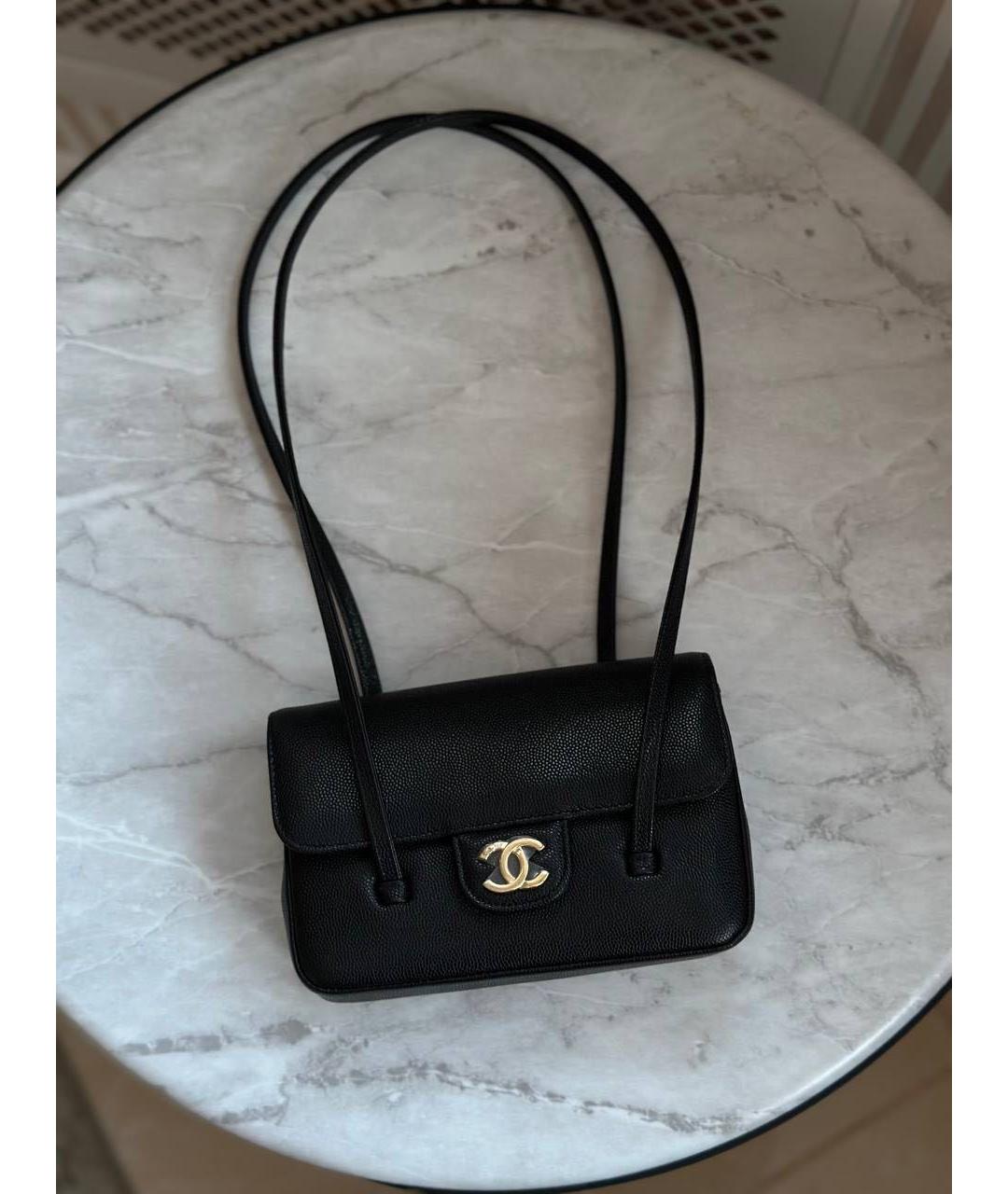 CHANEL Черная кожаная сумка с короткими ручками, фото 2