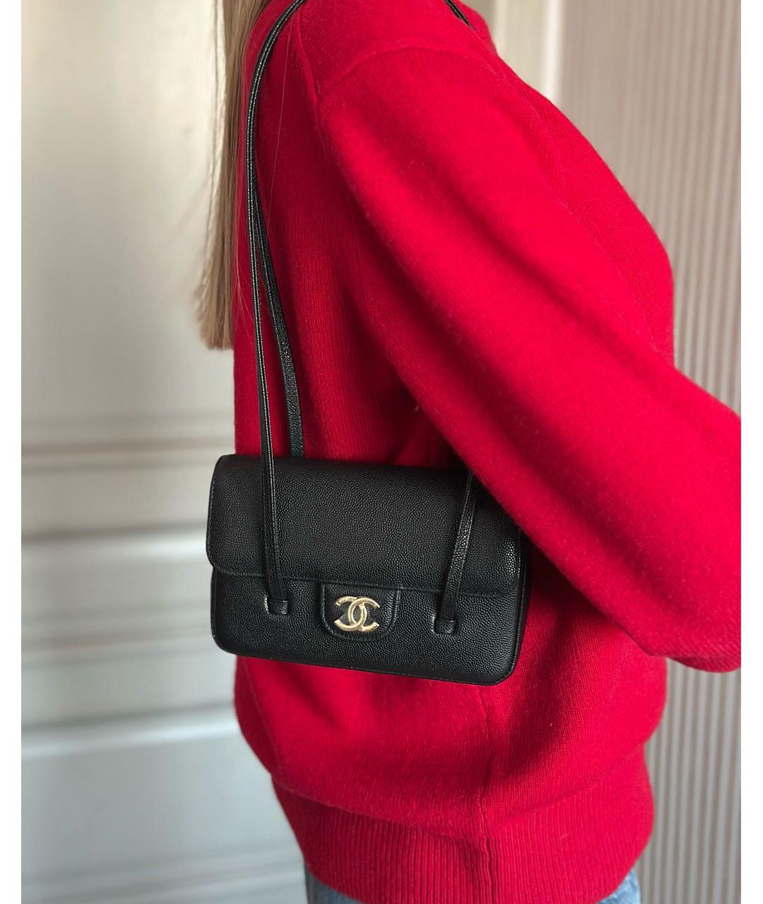 CHANEL Черная кожаная сумка с короткими ручками, фото 3