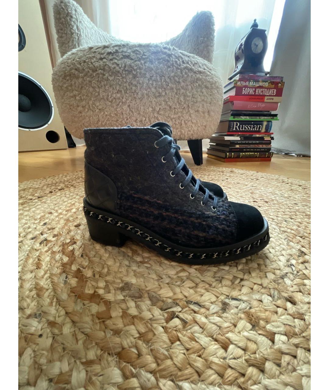 CHANEL Темно-синие текстильные ботинки, фото 2