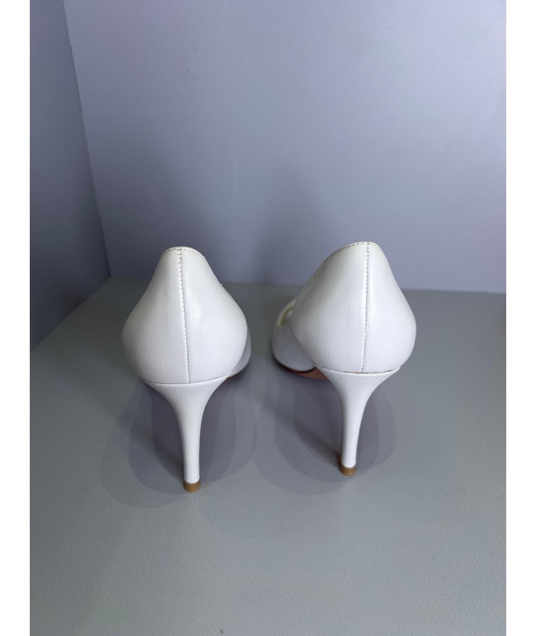 GIANVITO ROSSI Белые кожаные свадебные туфли на среднем каблуке, фото 4