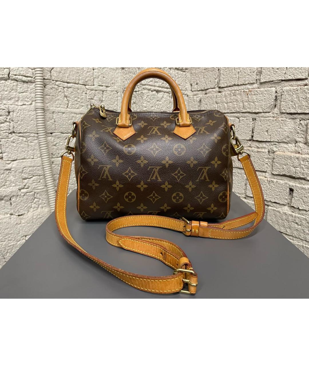 LOUIS VUITTON Коричневая кожаная сумка через плечо, фото 9