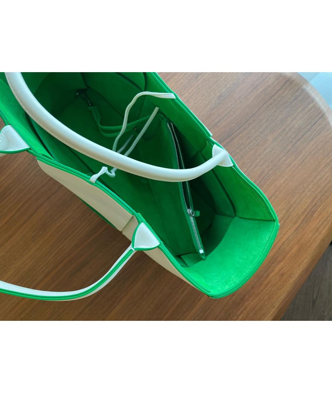 BOTTEGA VENETA Белая кожаная сумка с короткими ручками, фото 4