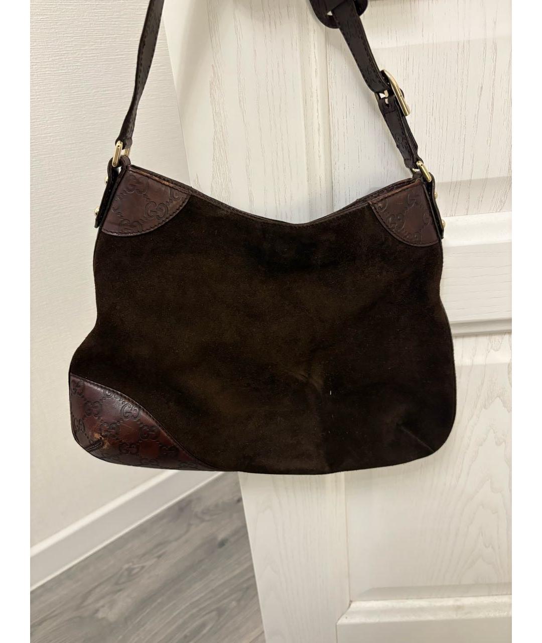 GUCCI Коричневая замшевая сумка с короткими ручками, фото 3