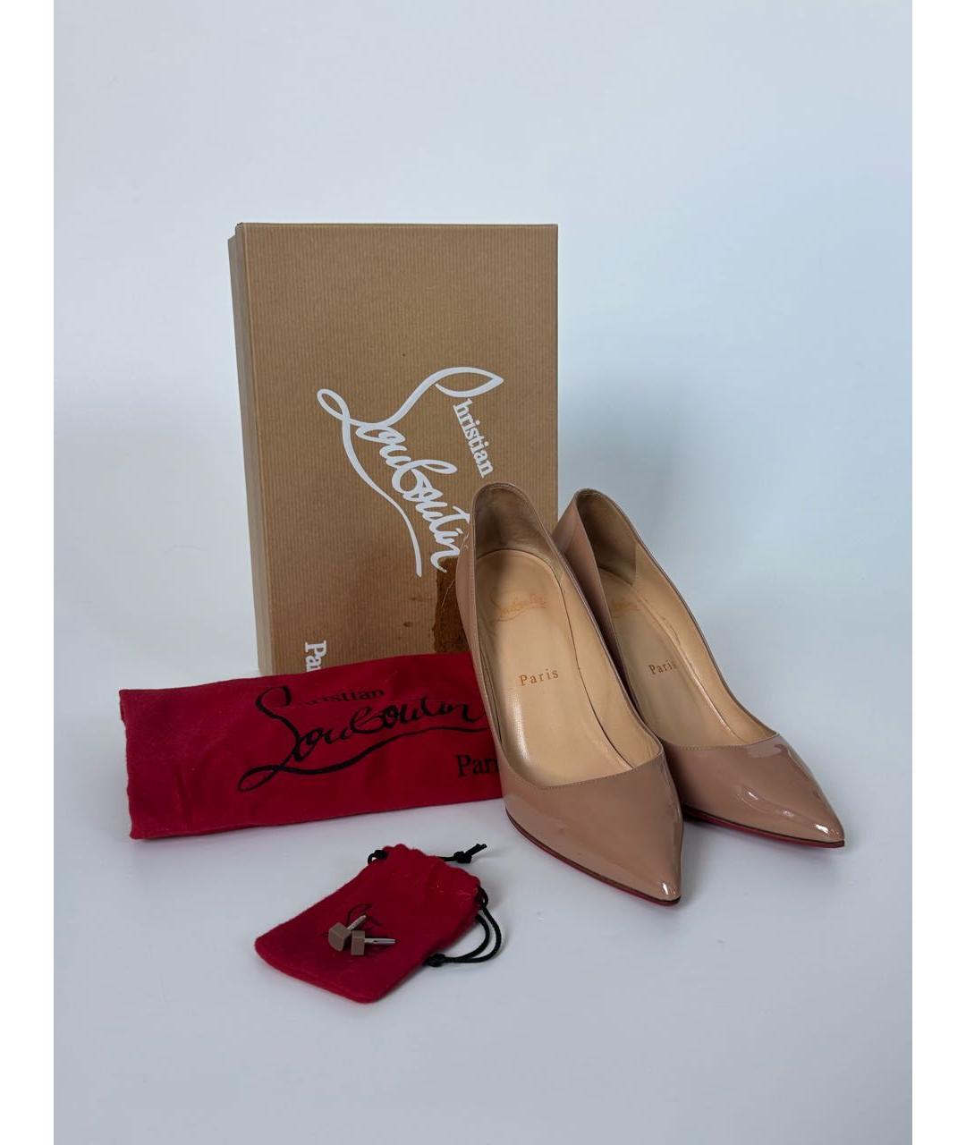 CHRISTIAN LOUBOUTIN Бежевые туфли из лакированной кожи, фото 5